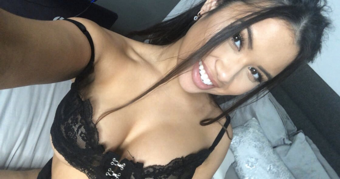 Jessica 23Love Bisexual,Tall,Spanish,DD cup,Black